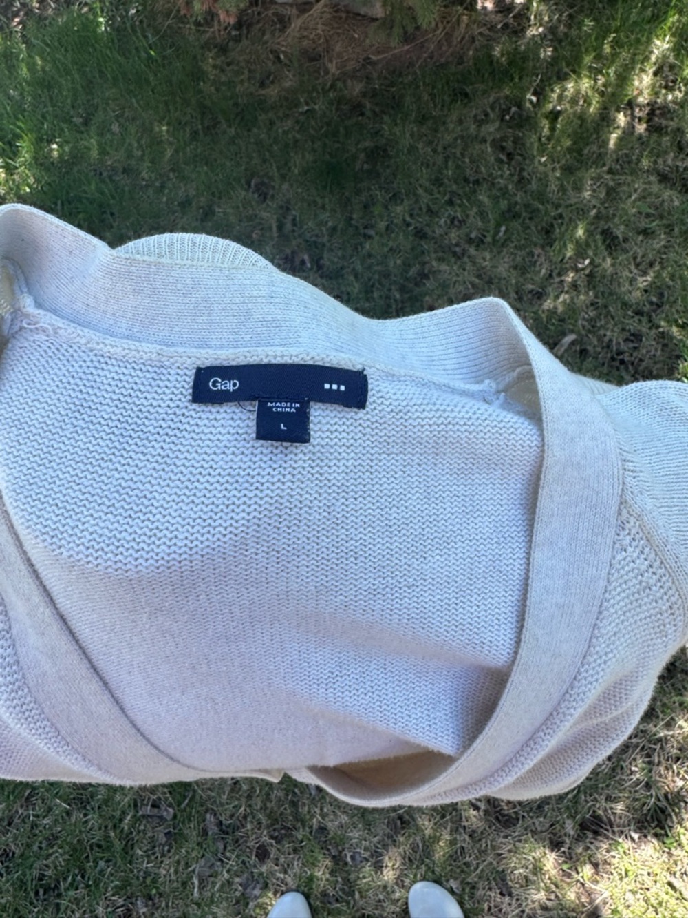 GAP Women's Cream Button-Front V-Neck Cardigan - Picture 3 of 4